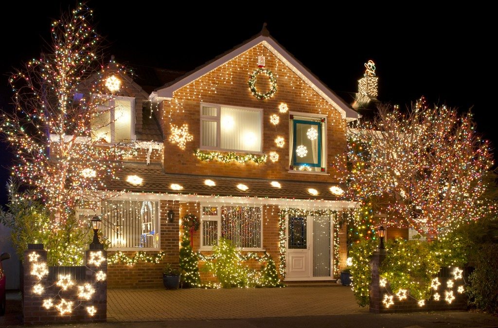 decorating a house